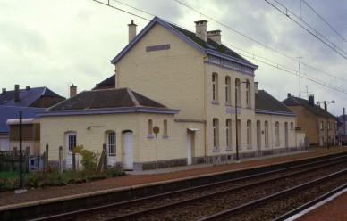 HOUDEMONT  DIA 84-12597.jpg